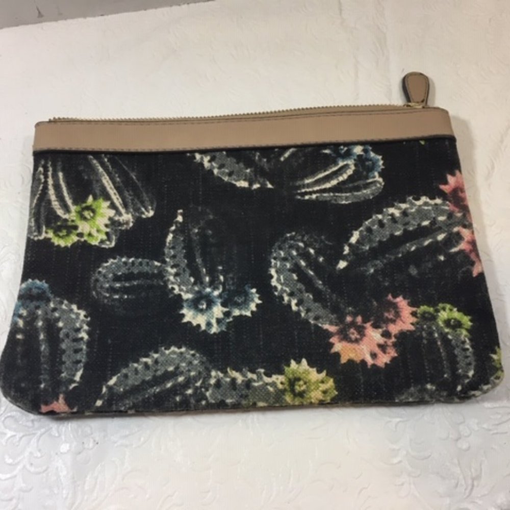 Jessica Simpson Rio Cactus Black Canvas Zip Cosmetic Travel Pouch 9.5x7